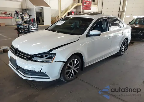 2018 Volkswagen Jetta 1.4T Se/1.4T Wolfsburg Edition z USA, uszkodzony, nr VIN 3VWDB7AJ4JM262644